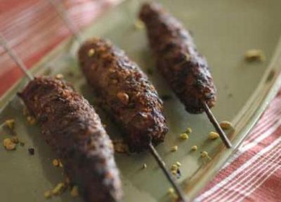 چگونه کباب تابه ای سیخی بپزیم؟ چگونه کباب تابه ای سیخی بپزیم؟