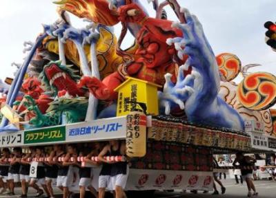 نمایش بزرگ فانوس های کاغذی در ژاپن ، نبوتا ماتسوری (Nebuta Matsuri) در آئوموری نمایش بزرگ فانوس های کاغذی در ژاپن ، نبوتا ماتسوری (Nebuta Matsuri) در آئوموری